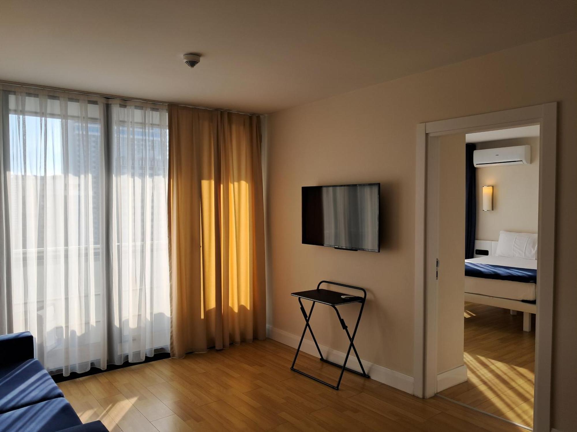 Best House Orbi City Aparthotel Batumi Exterior photo